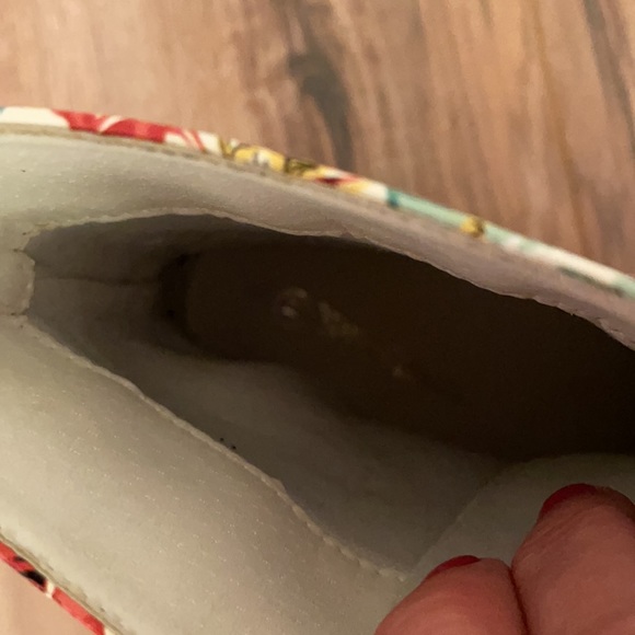 Nature Breeze, flowers, red, blue, yellow color boots 👢,size10,5-11 USA. - Picture 7 of 12